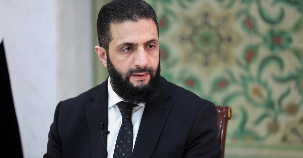 د سوریې موقت ولسمشر احمد الشرع امریکا ته ورسېد