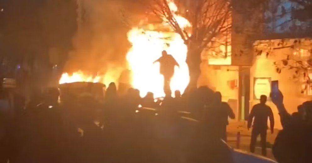 هرانا: د ایران په لاریونونو کې لږ تر لږه ۱۱۹ معترضین نیول شوي او ۷ کسان وژل شوي