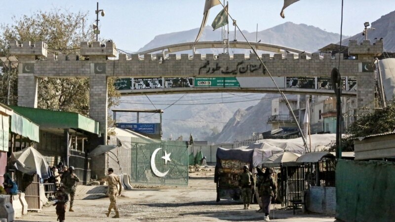 بیش از یکهزار دانشجوی پاکستانی از افغانستان به کشور خود بازگشته اند