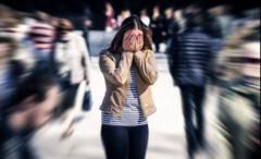 پنیک اتک یا حمله هراس؛ در اوج حمله این ۳ کار را انجام دهید