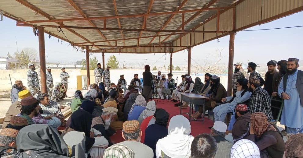 د لوګر له زندان څخه د پنځو ښځو په ګډون ۲۶ بندیان ازاد او د ۳۷ بندیانو د بند موده راکمه شوه