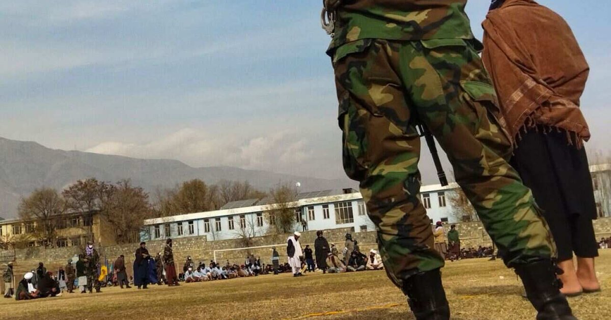 طالبانو په تېره یوه اوونۍ کې ۶۰ کسان په عام محضر کې په دُرو وهلي دي