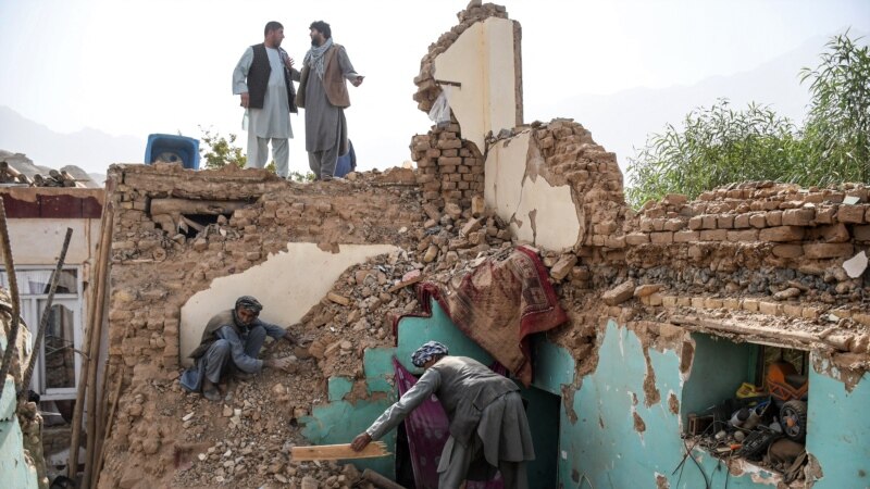 په کابل کې زلزلې د یوې کورنۍ ټول غړي وژلي