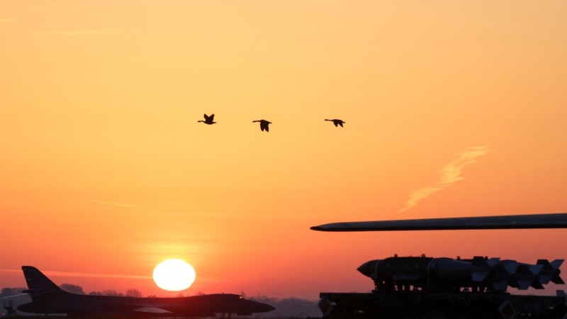 امریکا او ایران به په اسلام اباد کې خبرې وکړي