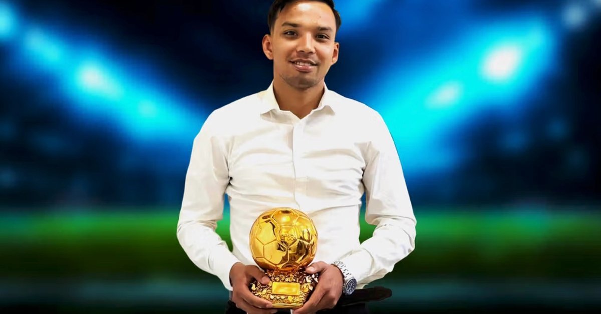 د افغانستان فوټبال ملي لوبغاړي علي رضا پناهي د ۲۰۲۵ کال د «فوټبال سي» د سرو زرو توپ وګاټه