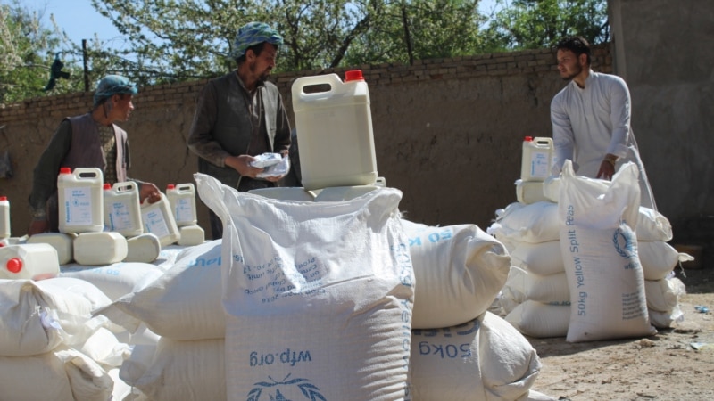 تعهد ملل متحد به ادامۀ کمک‌ها در افغانستان؛ اما برخی نیازمندان مدعی اند که هیچ کمکی دریافت نکردند