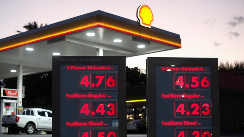 د ایران له خوا د هرمز تنګی د بیرته پرانیستلو له اعلان وروسته د تېلو بیې ټیټې شوې