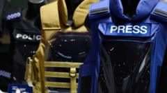 کمیته حفاظت از خبرنگاران: صدها نفر در کشورهای عربی خلیج فارس برای انتشار ویدیوهای حملات ایران بازداشت شده‌اند