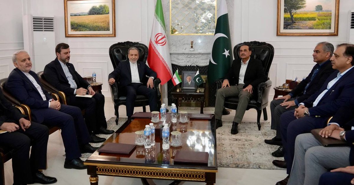 عراقچي د پاکستان د پوځ مشر ته د مذاکراتو په اړه د تهران ځوابي وړاندیزونه سپارلي دي