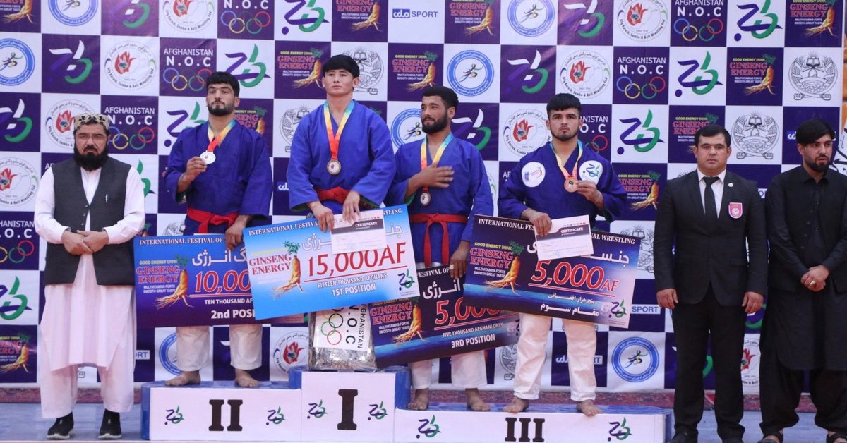 کابل کې د دودیزې غېږنيونې نړیواله جشنواره د ۷ هېوادونو د لوبغاړو په ګډون پای ته ورسېده