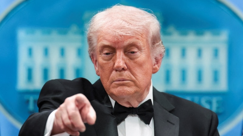 ترمپ: ایران می تواند برای مذاکره با امریکا از طریق تیلیفون به تماس شود