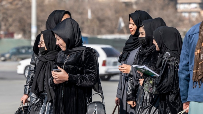 یونیسف: افغانستان با خطر از دست دادن بیش از ۲۵ هزار معلم و کارمند زن روبه‌رو است