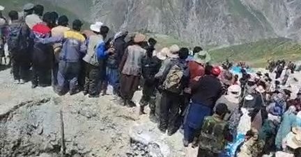 د بدخشان په شکي ولسوالۍ کې د طالبان او کان کېدونکو ترمنځ شخړه کې یو شمېر کسان ټپیان شوي