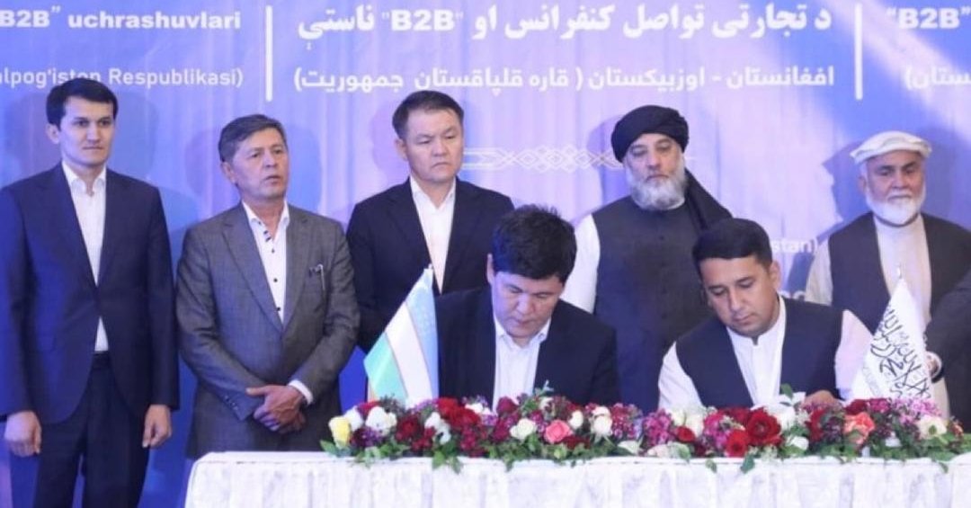 طالبانو د قره‌قالپاقستان له پلاوي سره د سل میلیونه ډالرو سوداګریز تړونونه کړي