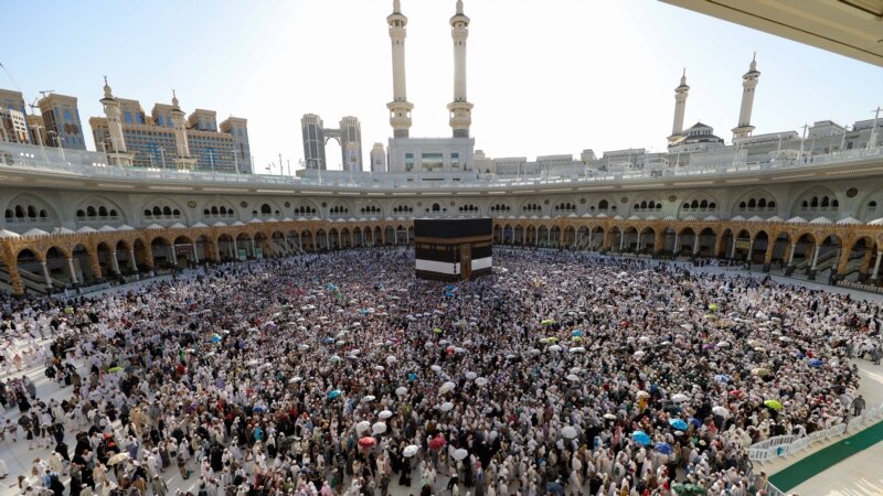 د طالبانو د حج او اوقافو وزارت: له افغانستانه ټول حاجیان سعودي عربستان ته انتقال شول