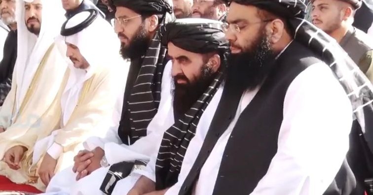 په ارګ او سپېدار کې د اختر لمونځونه؛ متقي او مولوي کبیر یو وار بیا د اختر لمونځ جلا ادا کړ