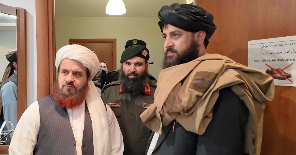 د طالبانو دفاع وزیر: د افغانانو لپاره قونسلري خدمات باید معیاري او پر وخت وي