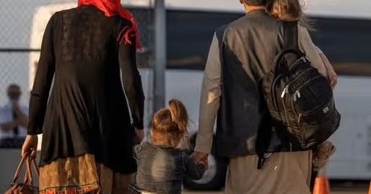 د امریکا د استازو جرګې غړی: واشنګټن باید له افغان متحدینو سره خپلې کړې ژمنې عملي کړي