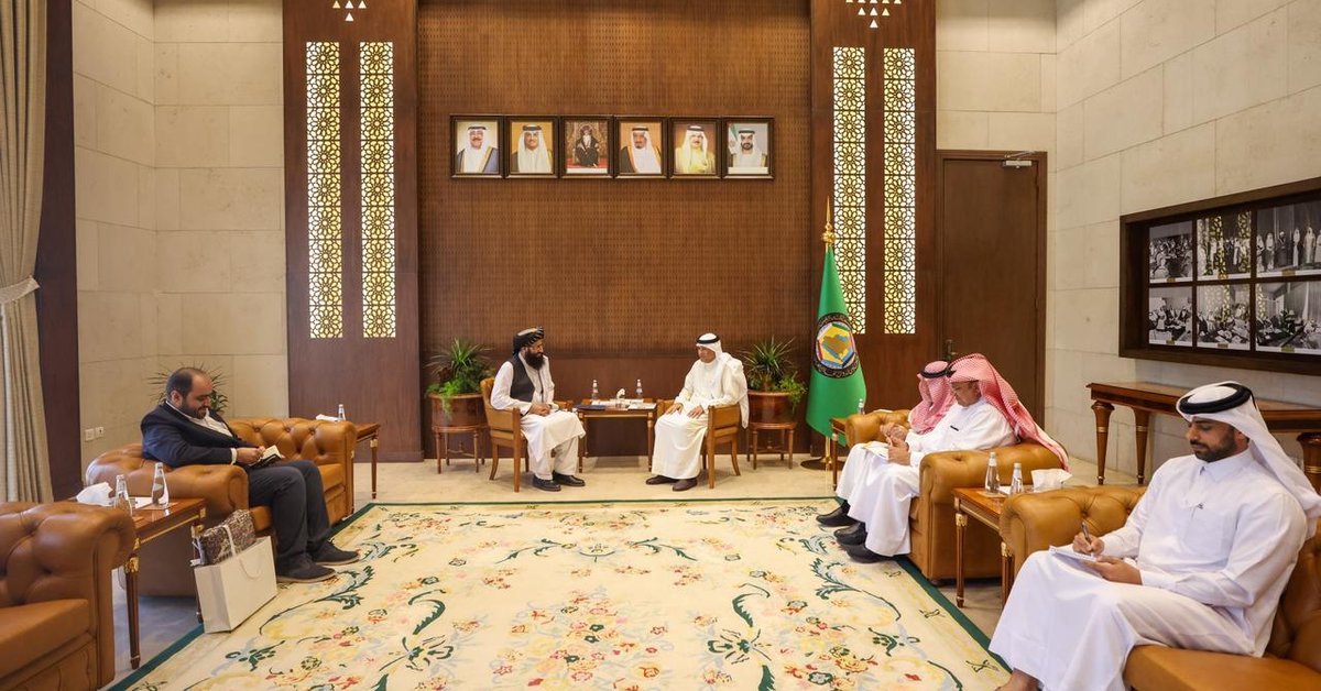 د خلیج همکارۍ شورا سرمنشي په ریاض کې د طالبانو له شارژدافیر سره وکتل