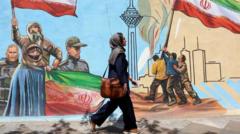 ټرمپ وايي، امریکا به نن بیا پر ایران 'سخت' ګوزار وکړي
