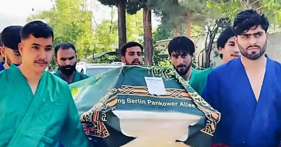 د افغانستان د کورش پخواني ملي لوبغاړي اسماعیل کاکړ مړی له جرمني نه کابل ته انتقال شو
