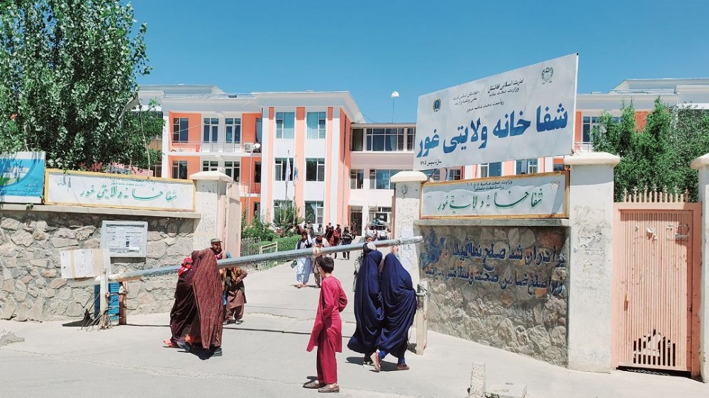 طالبان استفاده از تلفن‌های هوشمند را در مراکز صحی غور نیز ممنوع کردند