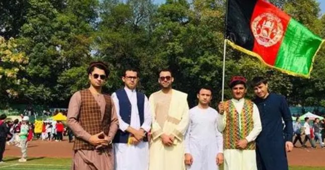 پاکستان کې افغان زده کوونکي: د نیول کېدو او ایستلو وېرې مو پر زده کړو سیوری غوړولی