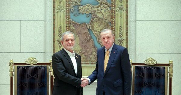 اردوغان د ایران ولسمشر ته؛ په مذاکراتو کې د خنډ رامنځته‌کوونکو پر وړاندې باید هوښیار واوسو