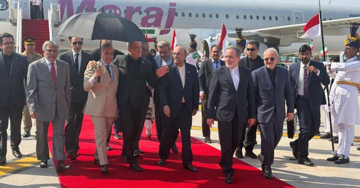 پزشکیان وارد اسلام‌آباد شد