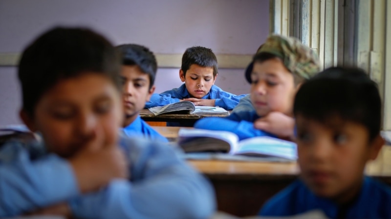 پس از اخراج از پاکستان؛ زبان، بزرگ‌ترین چالش آموزشی کودکان مهاجران در افغانستان