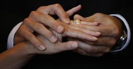په سویډن کې د تره لوڼو او زامنو ترمنځ واده منع اعلان شو