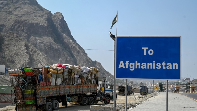 د افغان کډوالو د ستنولو لپاره مهالویش؛ پاکستان کې افغان تاجران خپلو شتمنیو ته اندیښمن دي