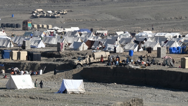 له پاکستانه د افغان کډوالو ستنېدل؛ ملګرو ملتونو د بشري مرستو پر اړتیا ټینګار کړی