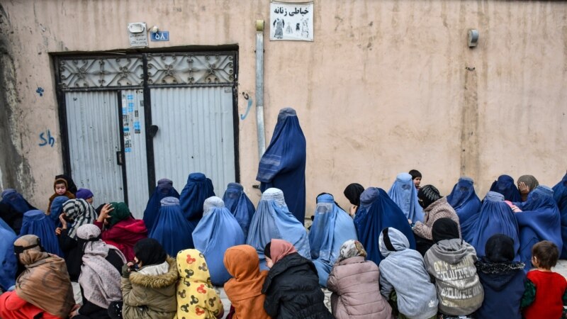 ملگري ملتونه؛ پرافغان نجونو او ښځو محدودیتونو خدماتو ته لاسرسې هم محدود کړی