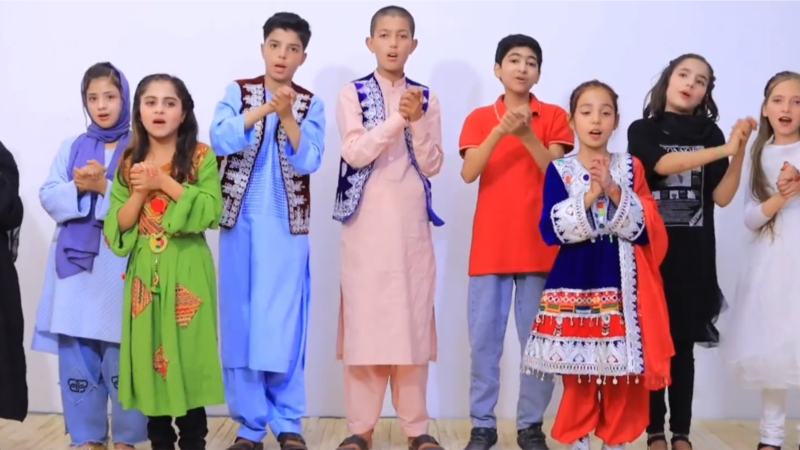 افغانستان کې ماشومانو لپاره د رسنیو د پروګرامونو له کموالي ګیله