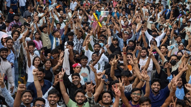 وزیر معارف هند در پی اعتراضات گسترده جوانان استعفا کرد
