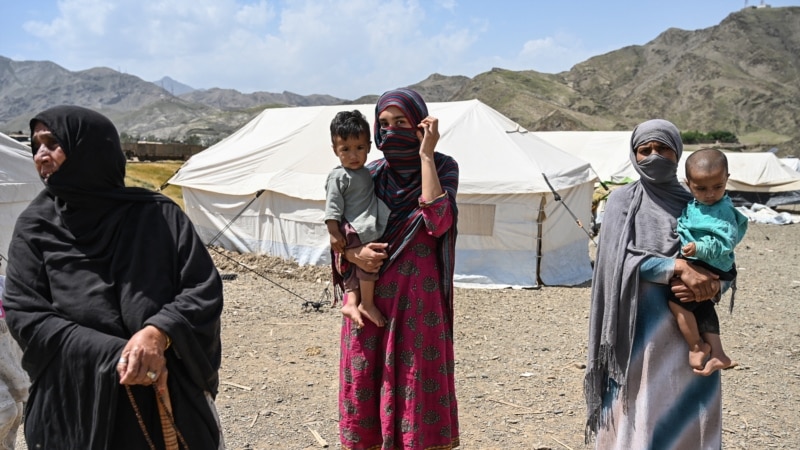 له پاکستانه د افغان کډوالو د ایستلو دوام؛ ۲۳۴۶ افغانان بېرته ستانه شول