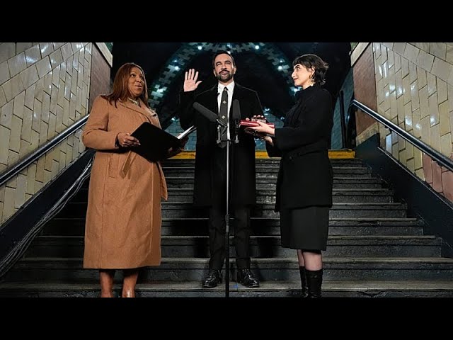 سوگند بر قرآن در قلب منهتن؛ زهران ممدانی رسما شهردار نیویورک شد