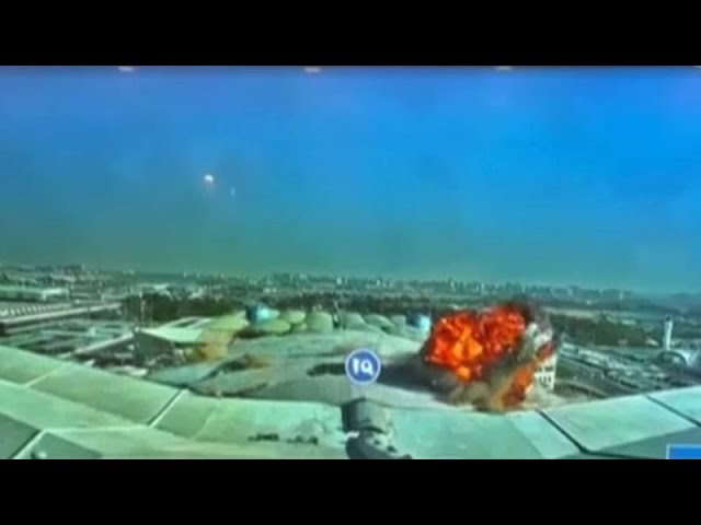 ویدیو لحظه برخورد پهپاد به ترمینال فرودگاه کویت را نشان می‌دهد