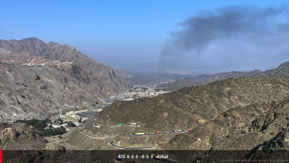 پاکستان د توپخانې په ملاتړ د طالبانو پوځي مرکزونه له منځه وړي