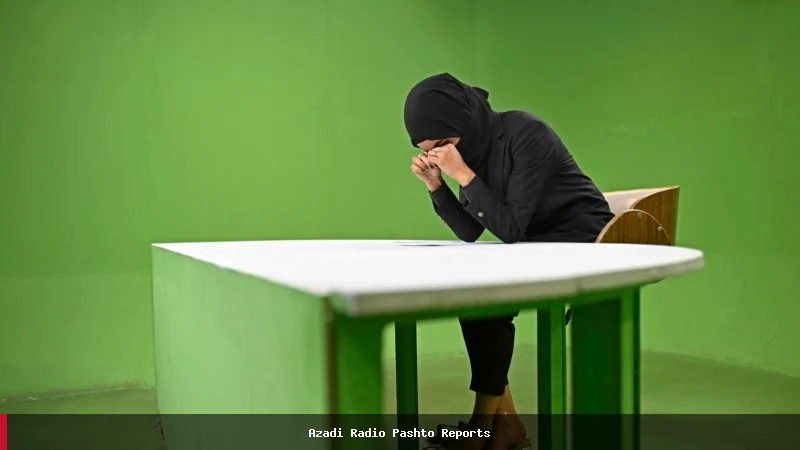 د طالبانو له لوري د ښځو پر کار محدودیتونه د کورنیو عواید کم کړي
