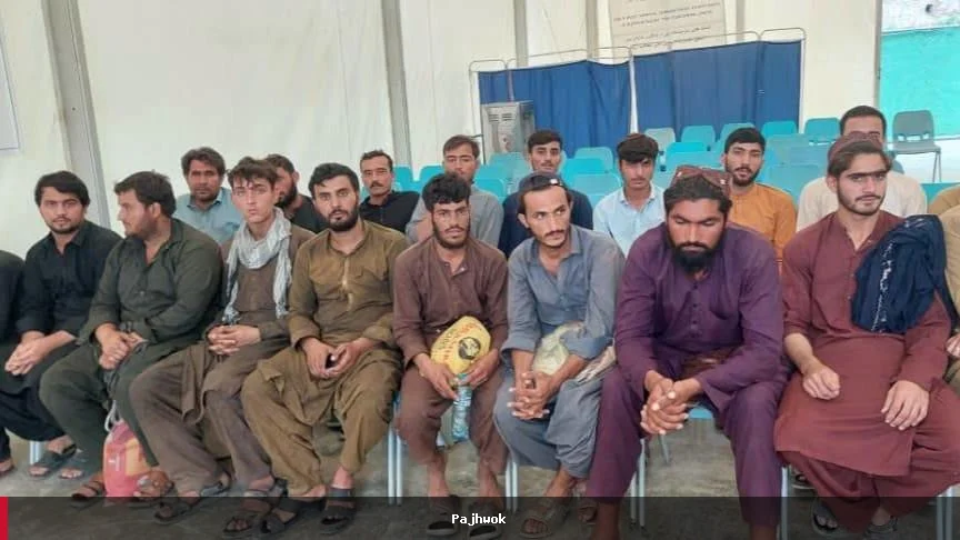 ۸۹ افغان کډوال له پاکستان څخه هېواد ته راستنېږي