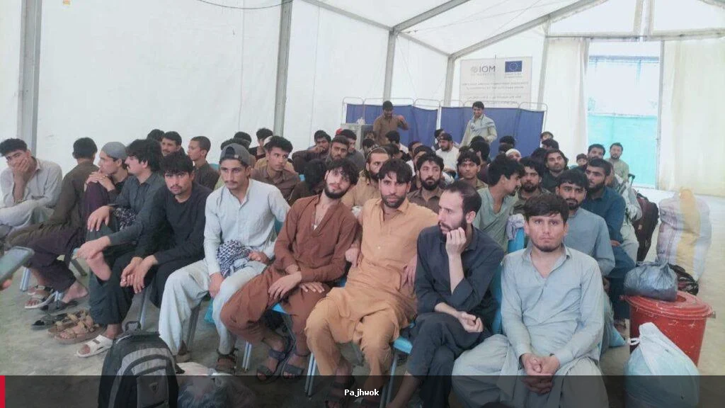 ۴۰۶ افغان کډوال له پاکستانه هېواد ته راستنېږي
