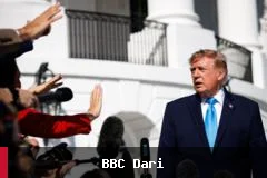 ترامپ: د مشخص خطر له امله د بریتانیا فرفورد پایگاه څخه بمب‌افکنونه ایستل شوي