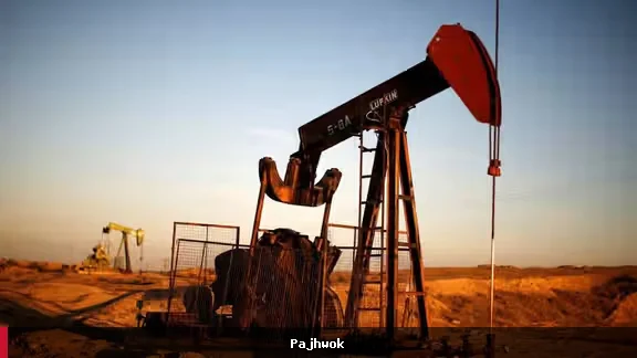 د سعودي عربستان پر نفتي تاسیساتو بریدونو نړیوالې نفتو بیې لوړې کړې