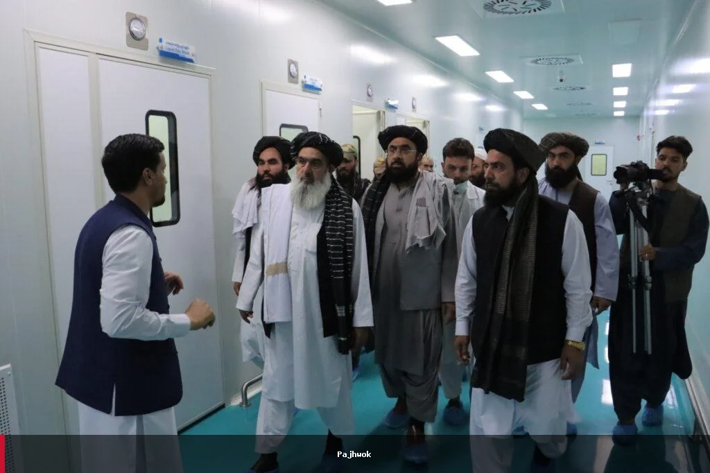 هرات کې د ۳۰ میلیون ډالرو په لګښت د درملو تولید فابریکه پرانستل شوه